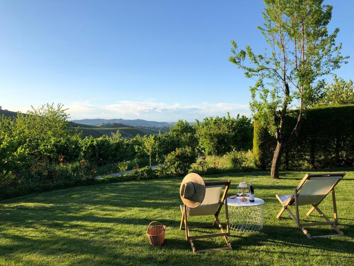 Miaclara Relais Guest House Алба Екстериор снимка