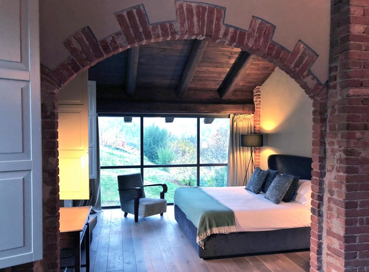Miaclara Relais Guest House Алба Екстериор снимка